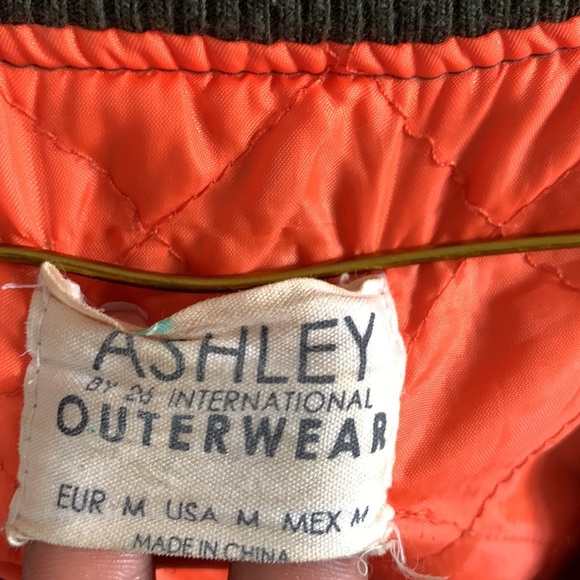 M | Army Green Bomber Jacket with Patches - Picture 4 of 5